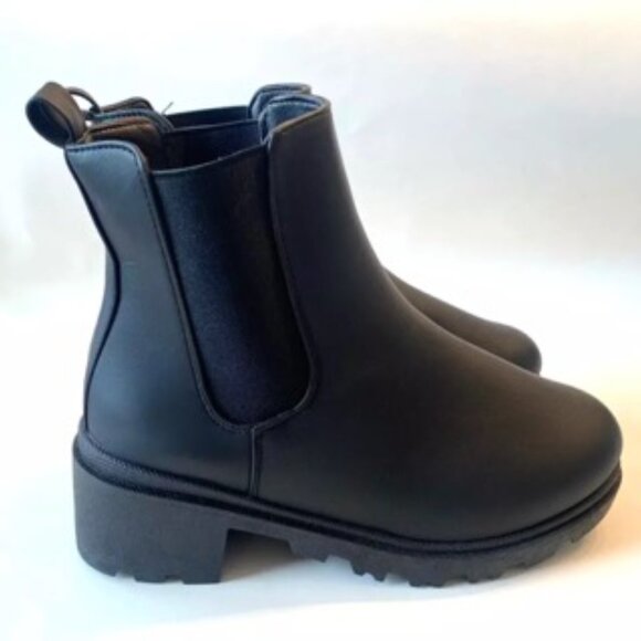 Women's Forever Ankle Bootie Matte Black Boots 8.5 - Picture 6 of 7